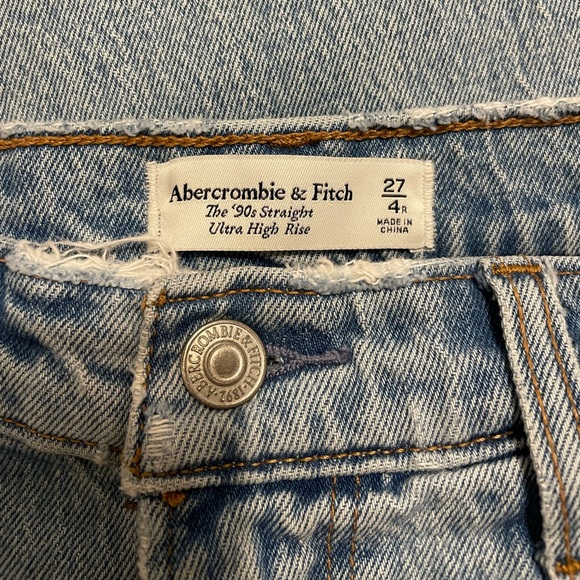 Abercrombie High Rise 90s Straight Jean - Picture 6 of 6